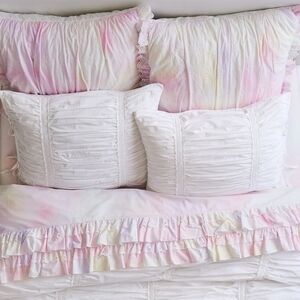 NWT LoveShackFancy Ruffle Tie Dyed Queen Sheet Set